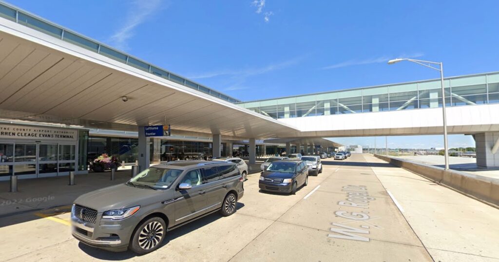 Frontier Airlines Detroit Metropolitan Wayne County Airport Departure