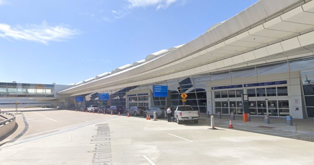 Spirit AirlinesDallas/Fort Worth International Airport Departure
