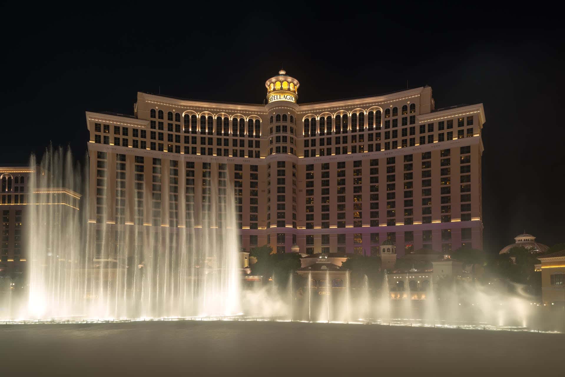 Bellagio Las Vegas Fountains at night